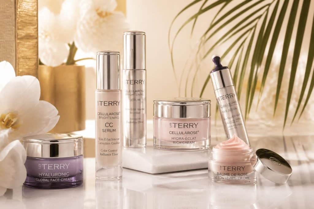 découvrez by terry, une marque de maquillage et soins visage de luxe alliant innovation et élégance pour sublimer votre beauté naturelle.